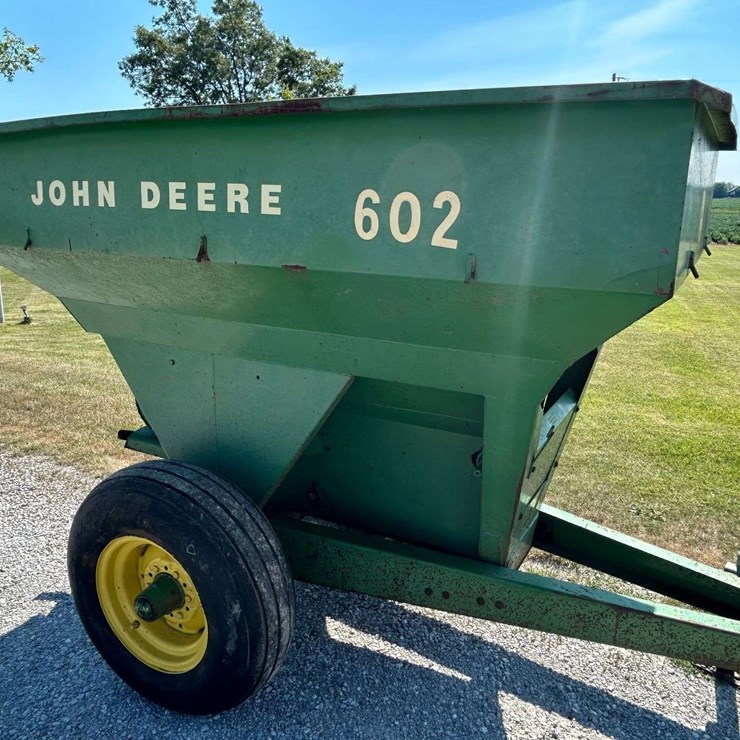 JOHN DEERE 602