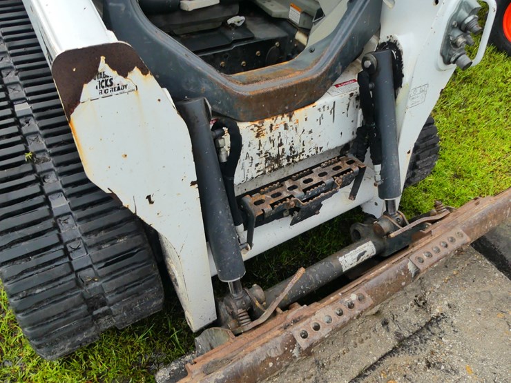2020-bobcat-t590-image-10