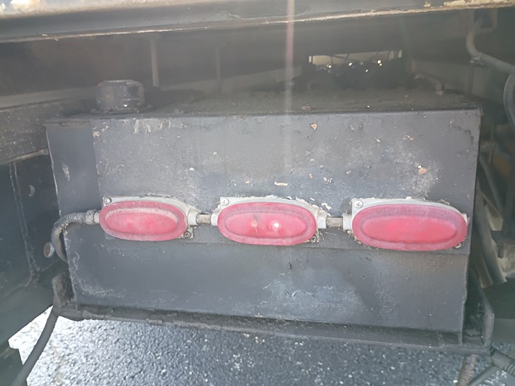 1998-ford-f700-image-107