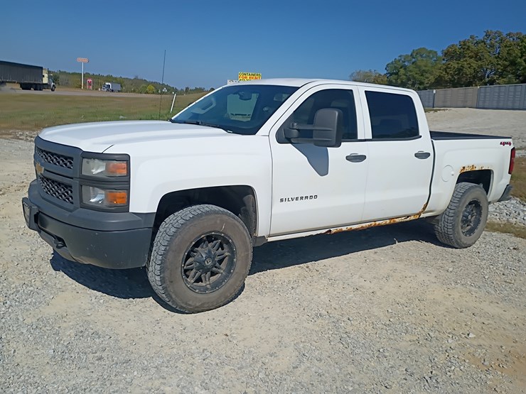 2014-chevrolet-silverado-image-2