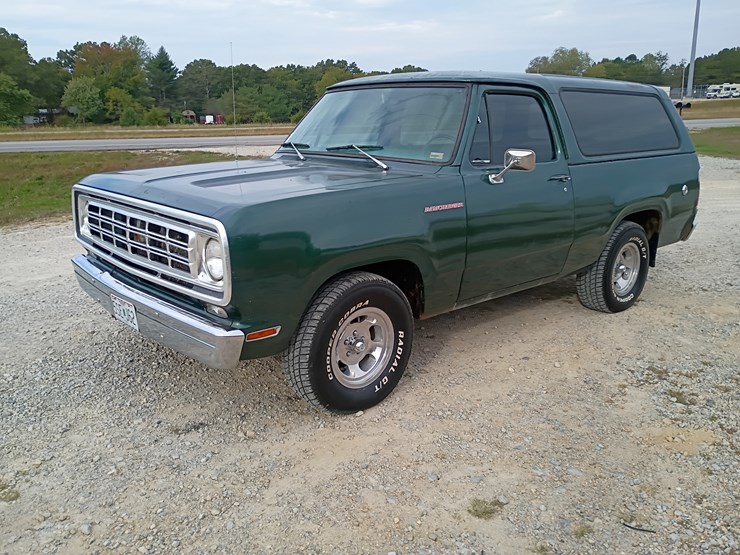 1976-dodge-ram-charger-image-2