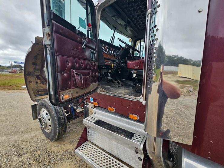 2000-kenworth-w900-image-48