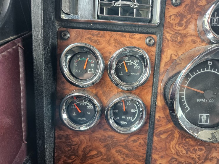 2000-kenworth-w900-image-60