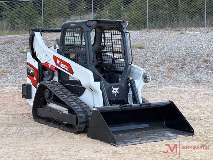 2023-bobcat-t64-image-1