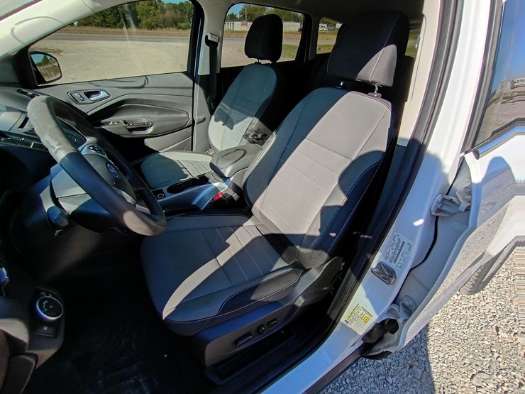 2016-ford-escape-image-31