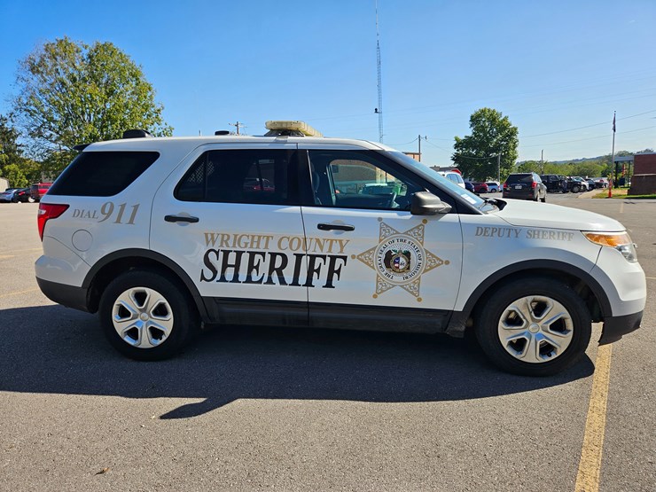 2014-ford-explorer-image-15