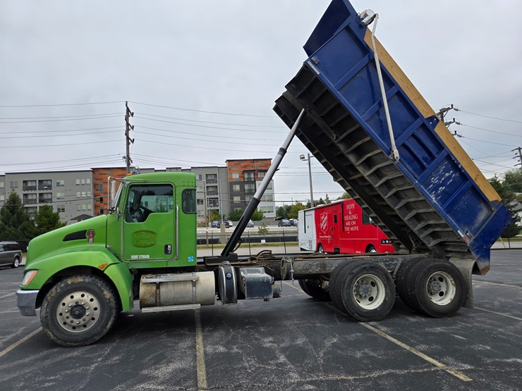 2016-kenworth-t370-image-57