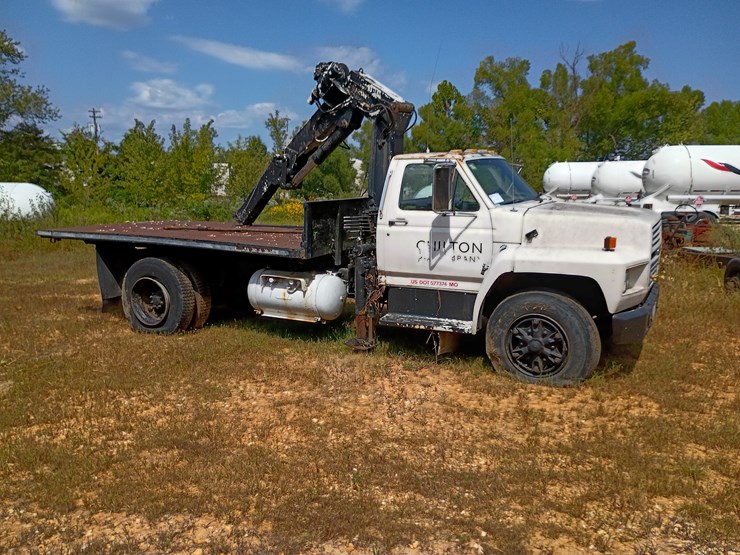 1989-ford-f800-image-16