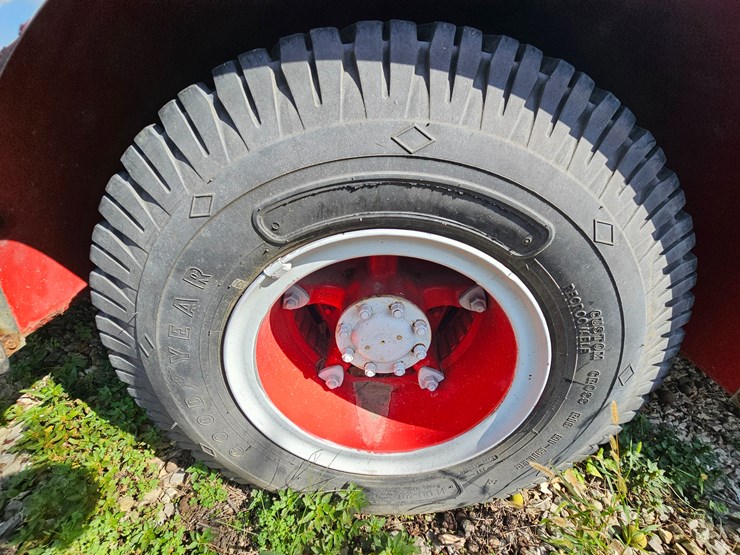 1983-ford-c800-image-75