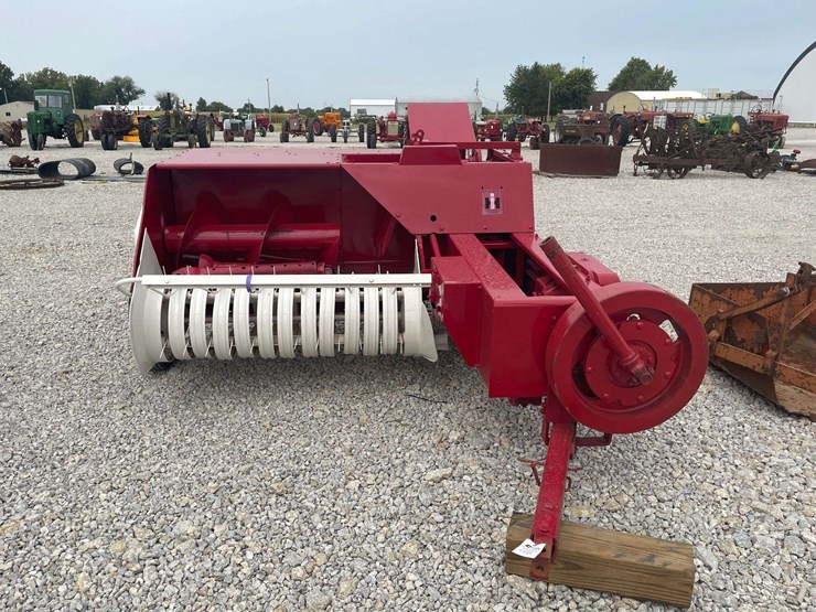 international-baler-image-11