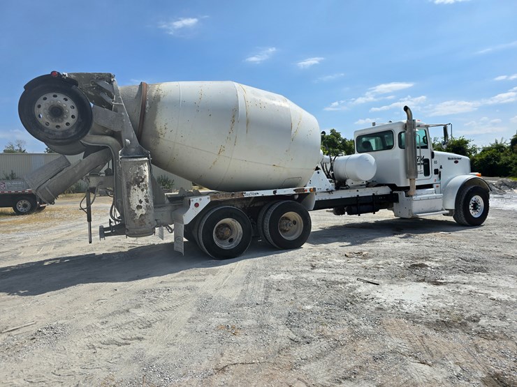 2014-peterbilt-365-image-33