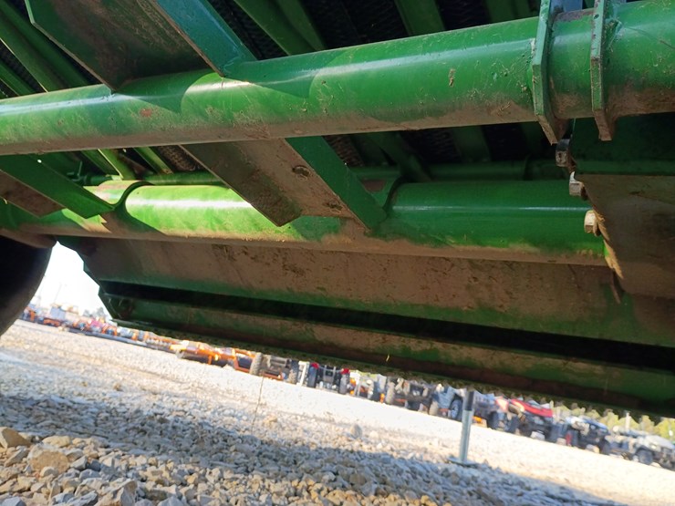 2020-john-deere-450m-image-35