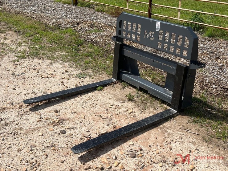 (new)-m5-48"-pallet-forks-&-frame-image-3