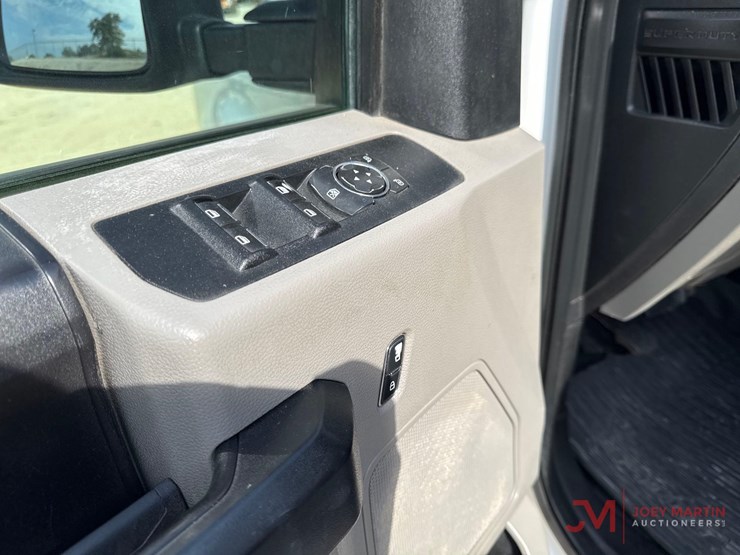 2018-ford-f350-xl-image-18