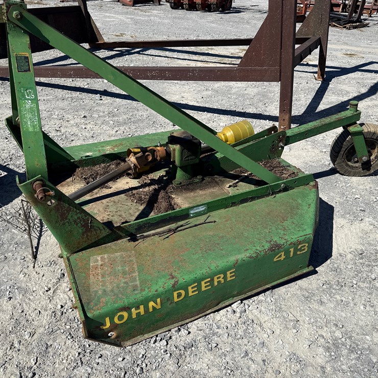 JOHN DEERE 413