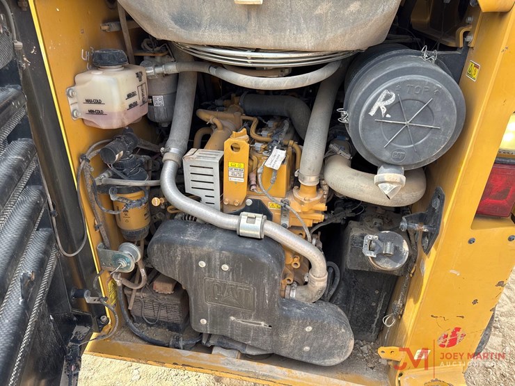 2022-caterpillar-259d3-image-9