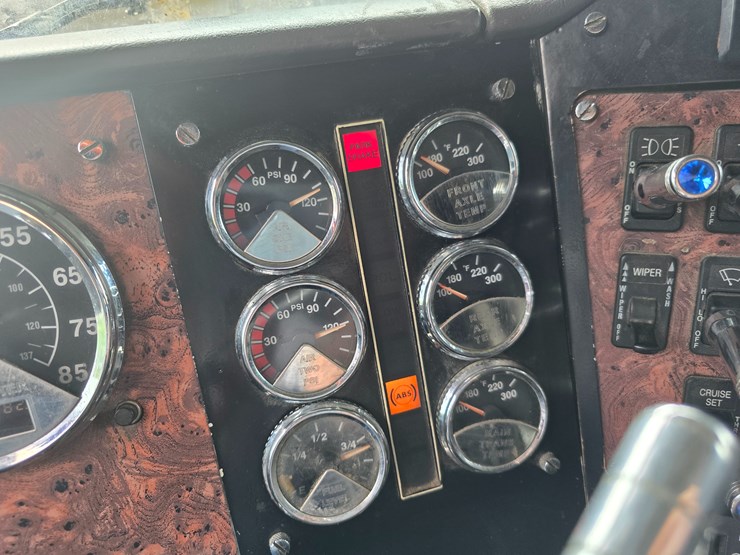 1999-international-9400-image-80