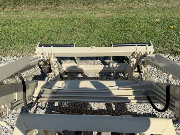 international-loader-image-12