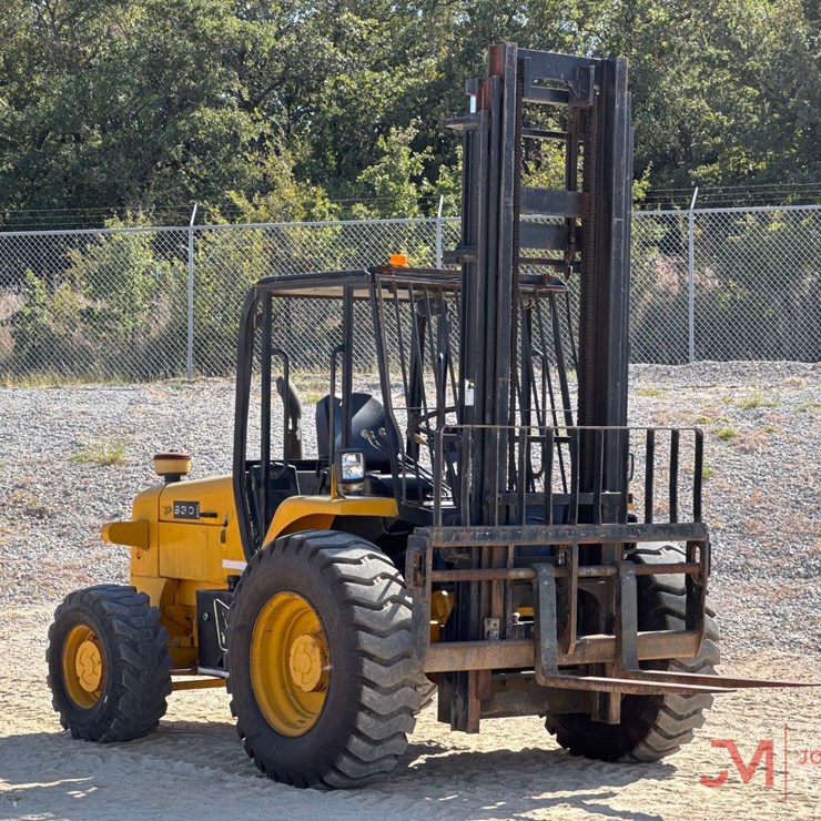 JCB 930