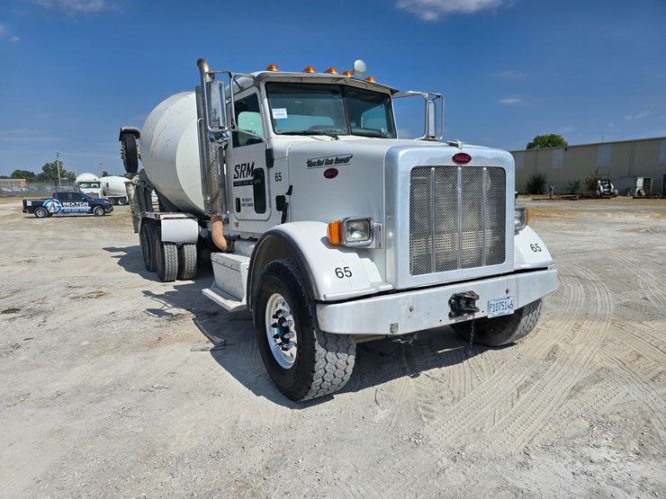 2014-peterbilt-365-image-48