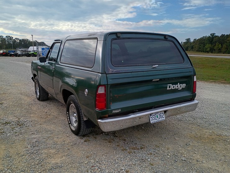 1976-dodge-ram-charger-image-7
