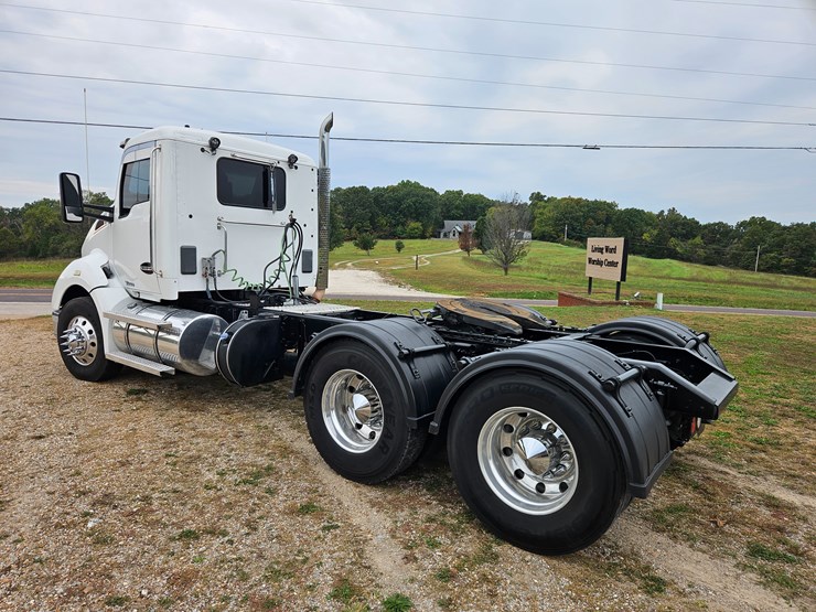 kenworth-t680-image-10