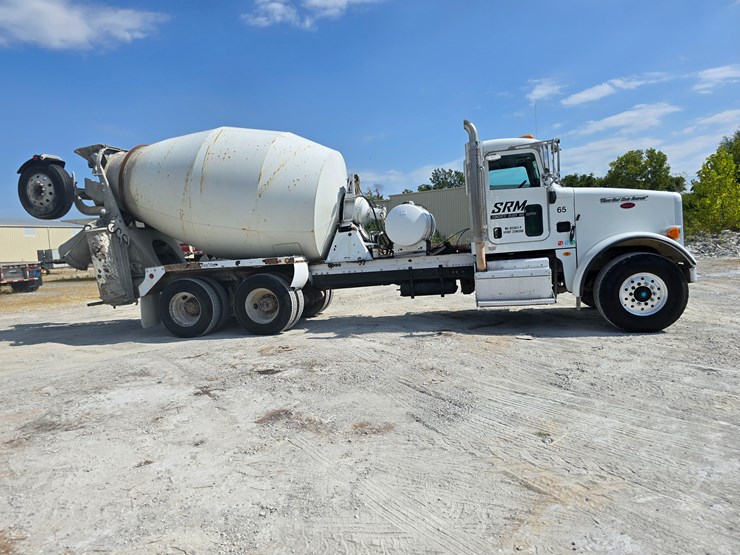 2014-peterbilt-365-image-39