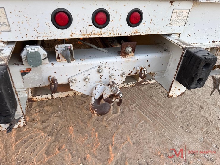 2006-international-durastar-4300-image-13