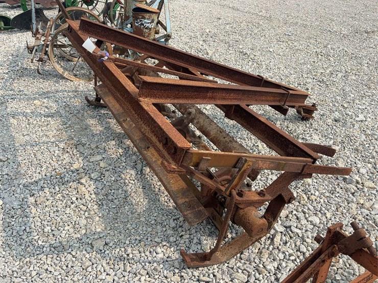 ihc-#5-stalk-cutter-image-7