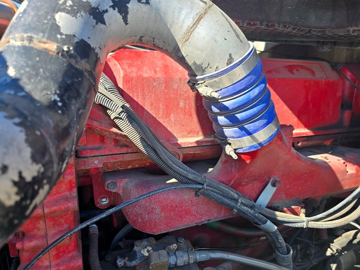 2015-peterbilt-579-image-47