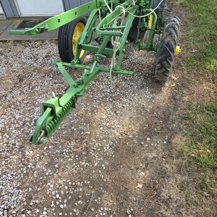 JOHN DEERE 52