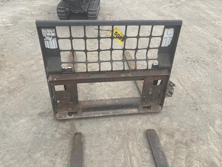 #5059-•-approx-48"-bobcat-skid-steer-forks-image-4