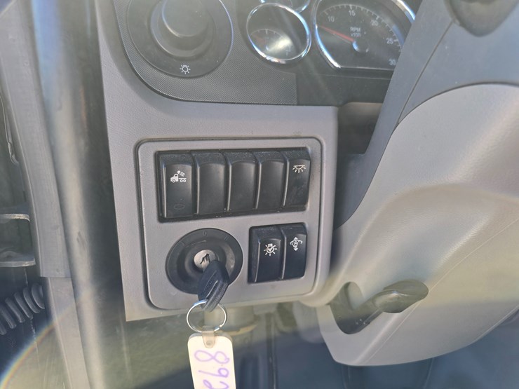 2015-peterbilt-579-image-83