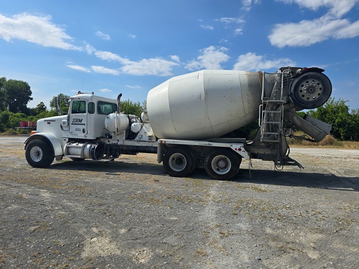 2014-peterbilt-365-image-12