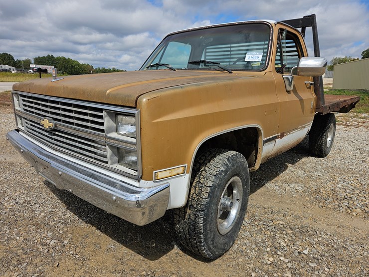 1984-chevrolet-k10-image-1