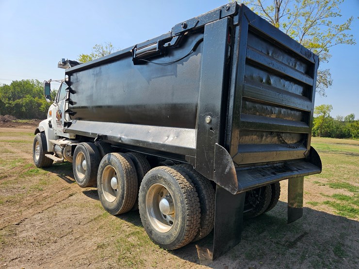 2006-sterling-l9500-image-13