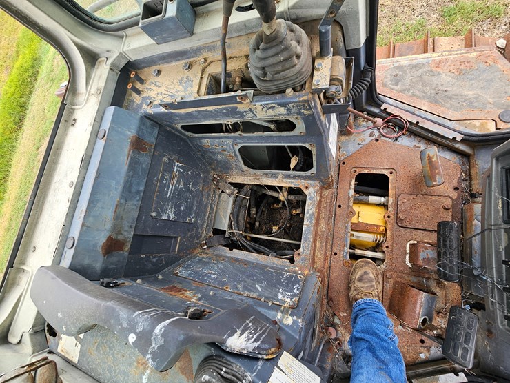 komatsu-d61ex-image-24