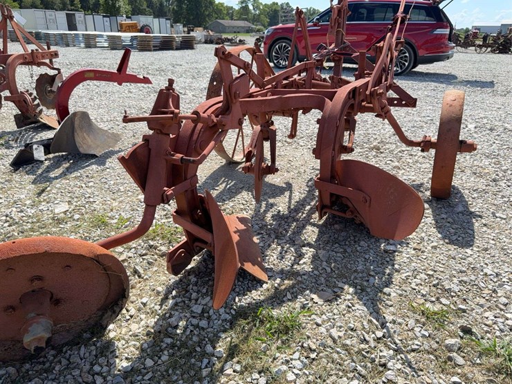 2-bottom-trip-plow-image-15