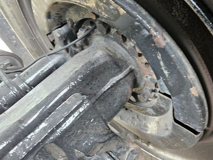 2015-kenworth-t800-image-105