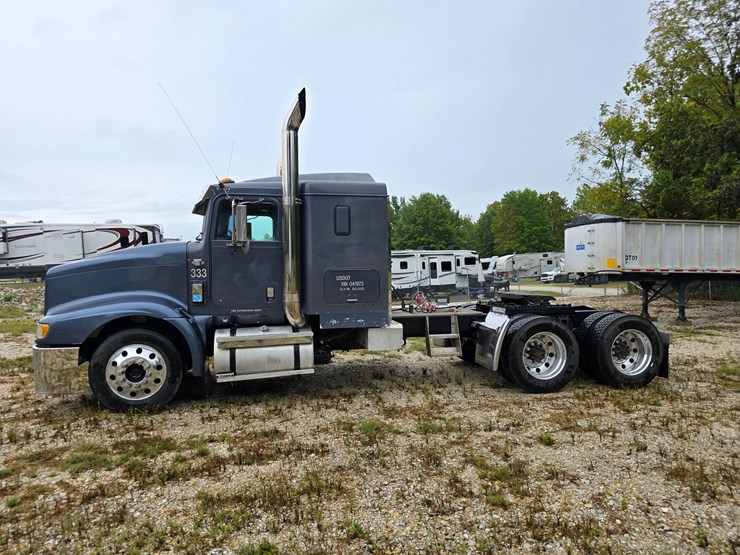 1999-international-9400-image-9