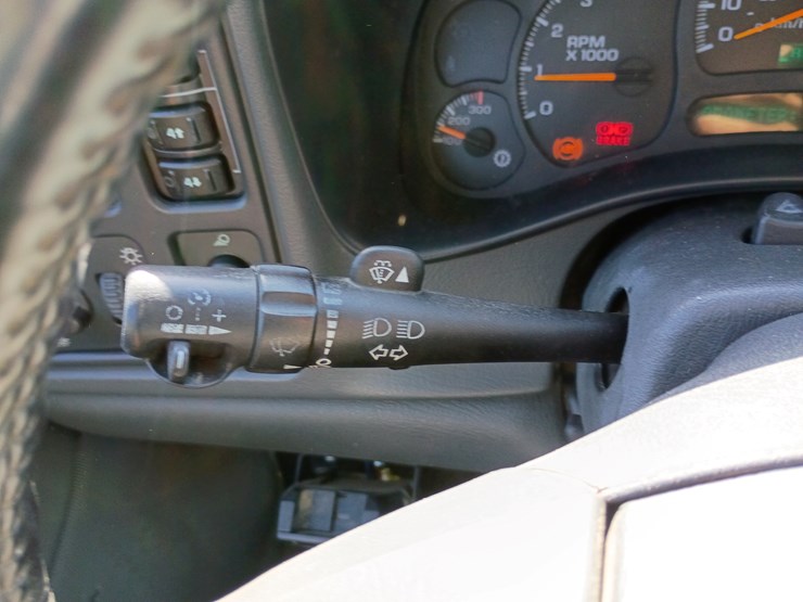 2003-chevrolet-silverado-image-53