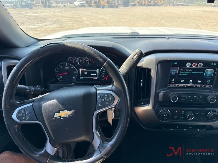 2015-chevrolet-1500-image-28