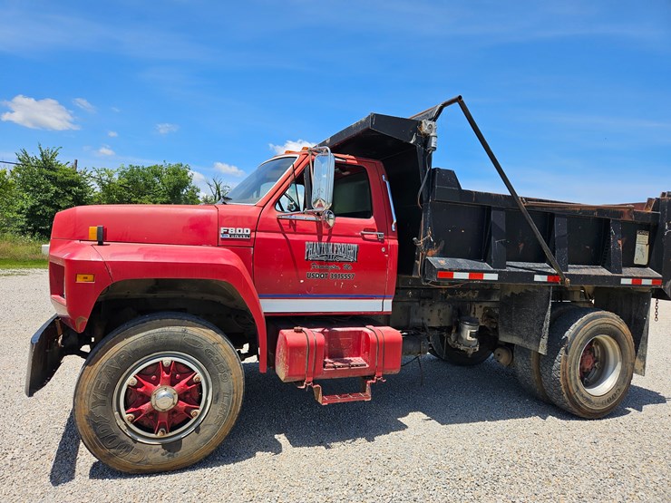 1993-ford-f800-image-4