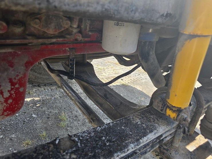 2014-peterbilt-365-image-70