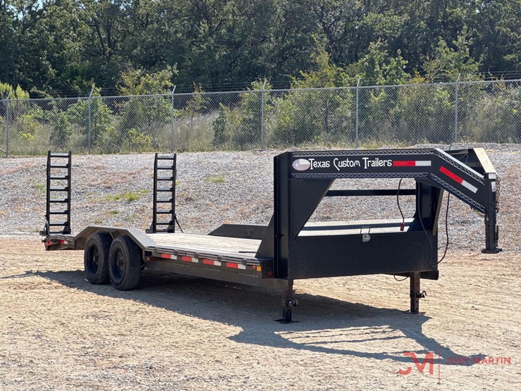 2021-custom-trailer-image-1