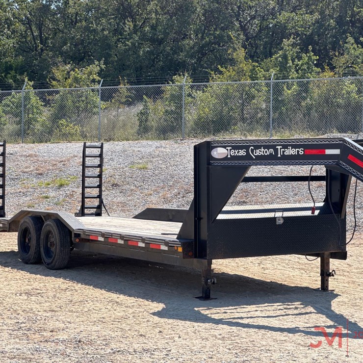 2021 CUSTOM TRAILER