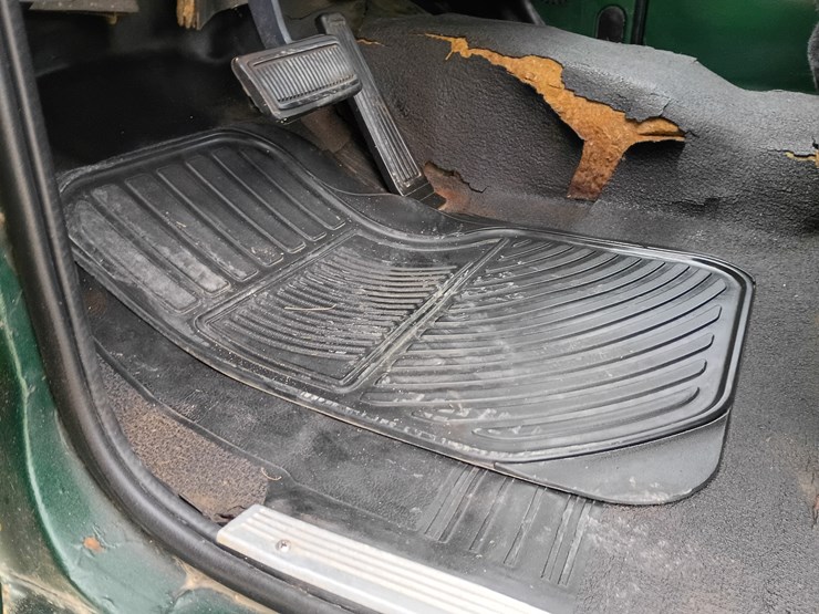 1976-dodge-ram-charger-image-35