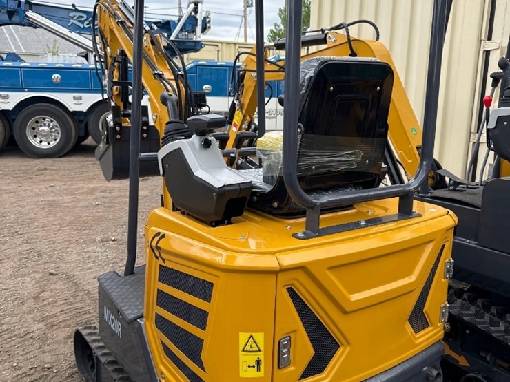 new-cfg-industrial-co-mini-excavator-model-mx20r-image-6