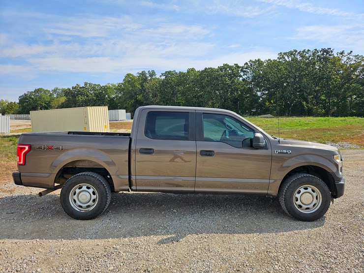 2016-ford-f150-image-17