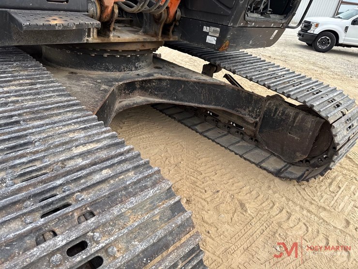 2014-hitachi-zx210-lc-5n-image-9